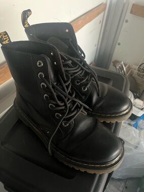 Unisex Doc Martens Size 8